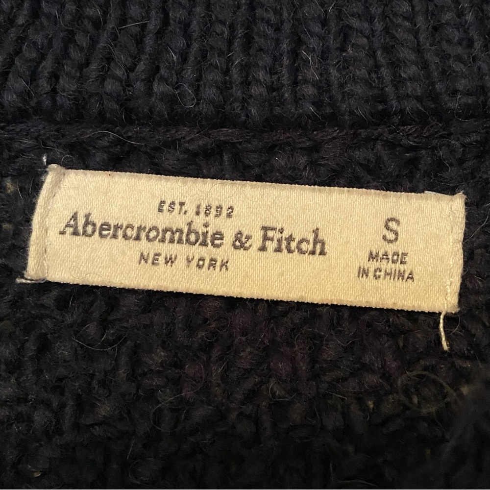Abercrombie & Fitch Cable Knit Crewneck‎ Sweater Womens Size Small Navy Blue - Picture 3 of 6